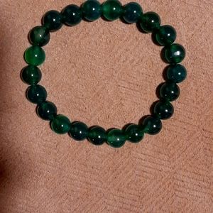 Green glass beads bracelet